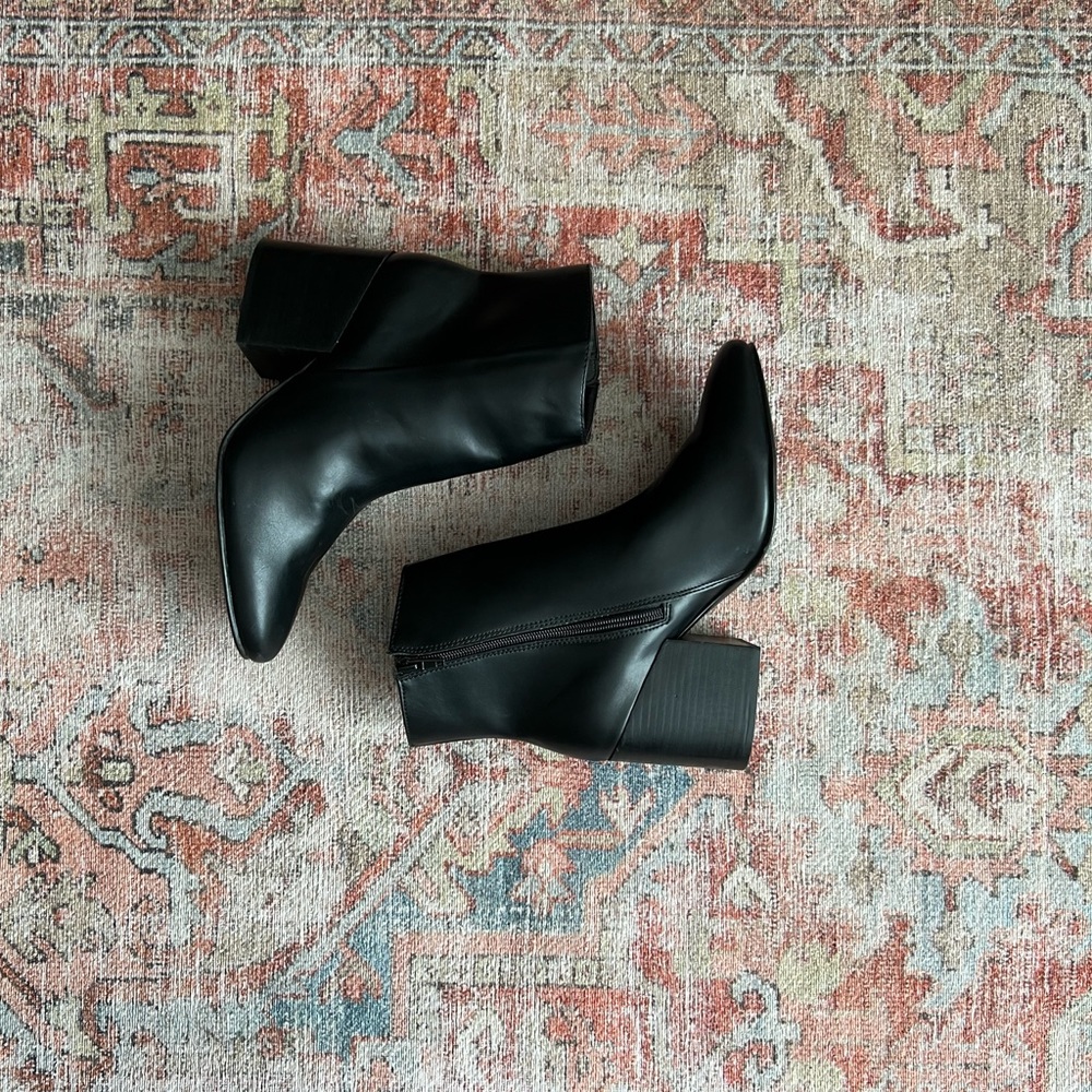 Madden Girl Black Chunky Heel Booties